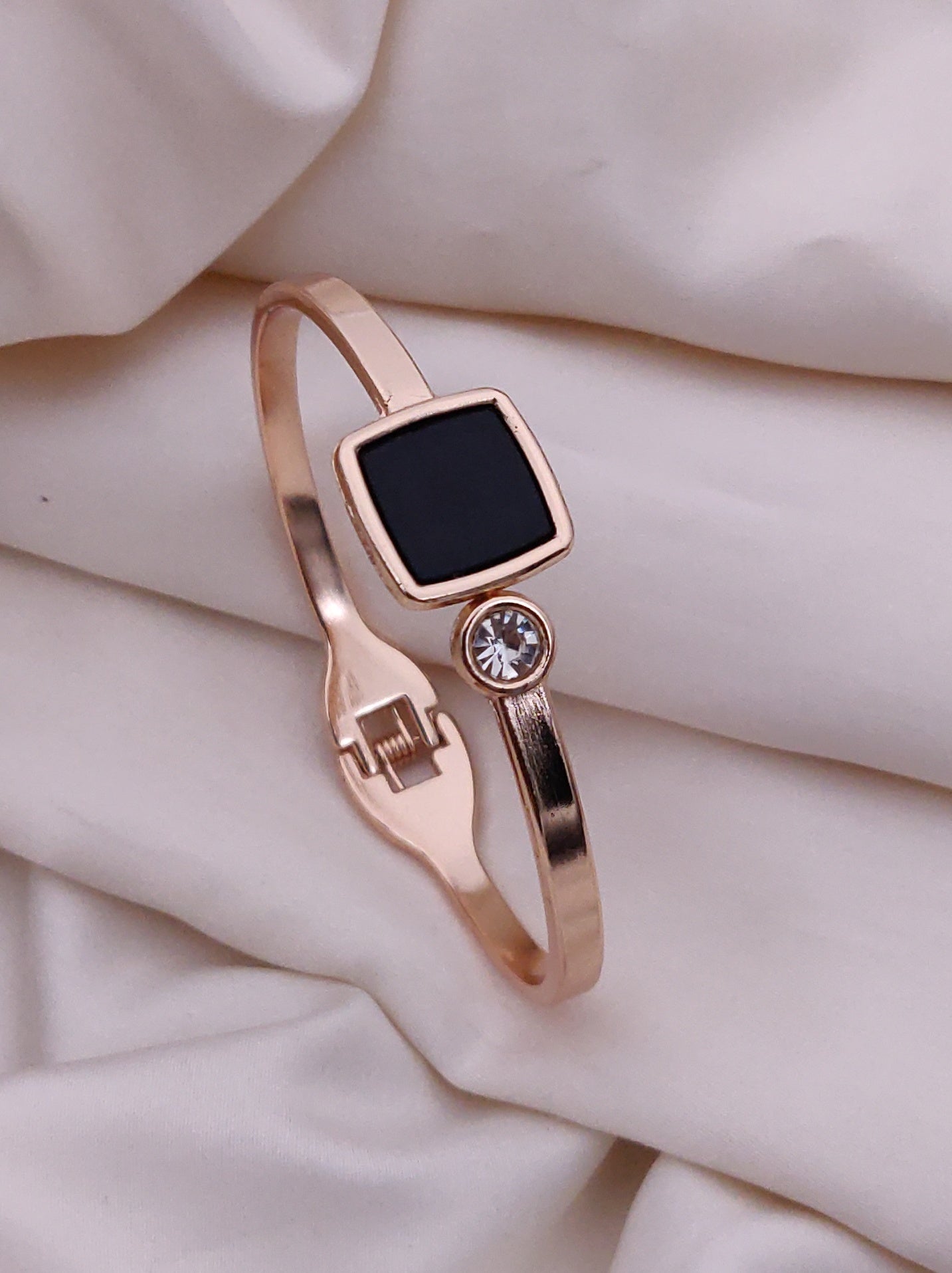 Modern Rose Gold Free Size Fashion Bracelet (BG21 RG)