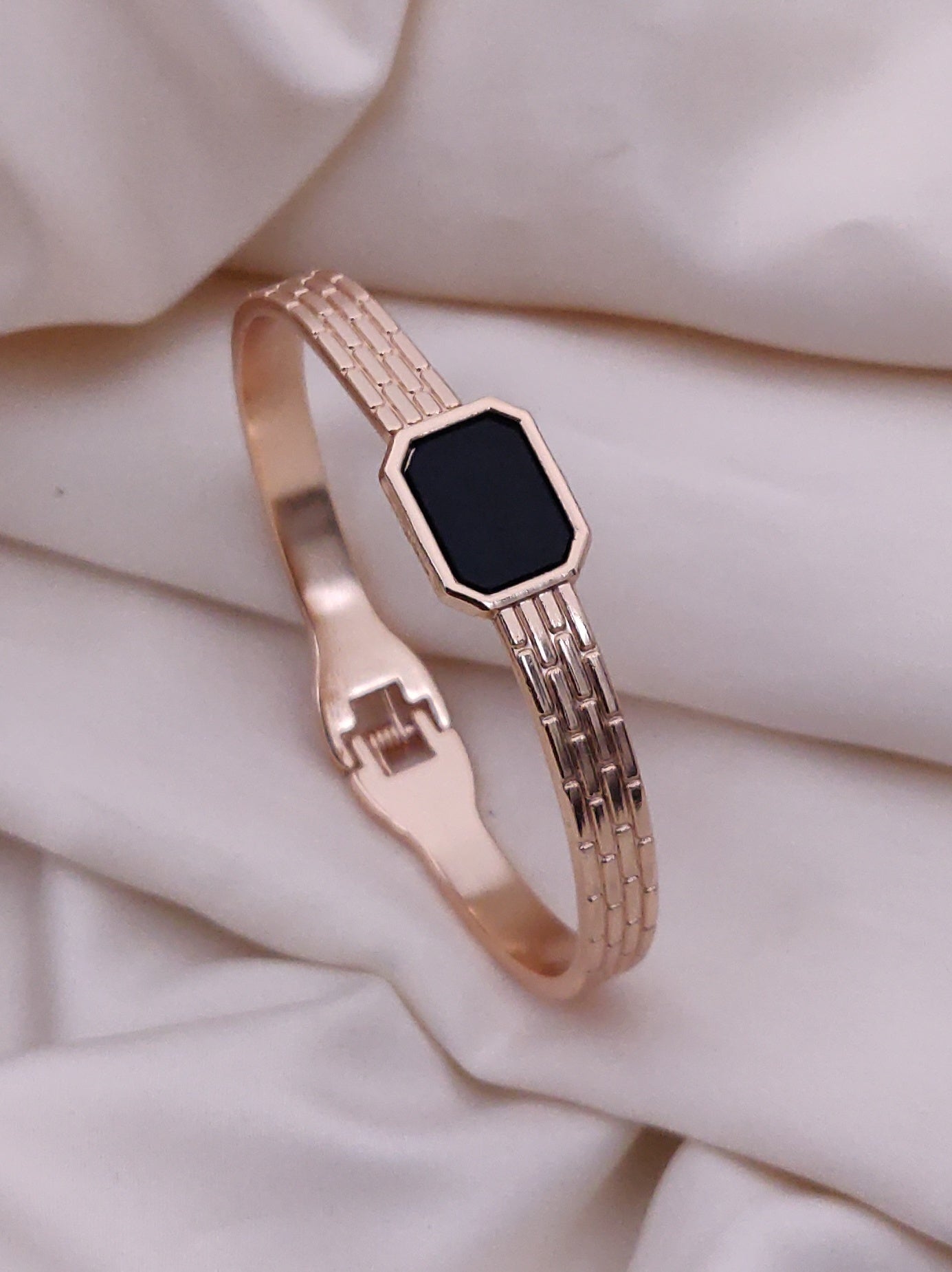 Modern Rose Gold Free Size Fashion Bracelet (BG23 RG)