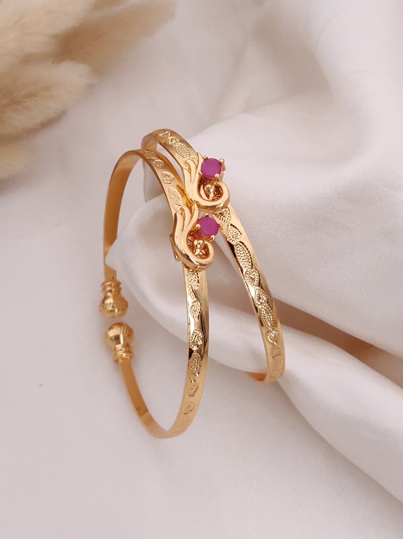 Elegant Women's Gold-Toned Crystal Embellished Kada Set (BG10)