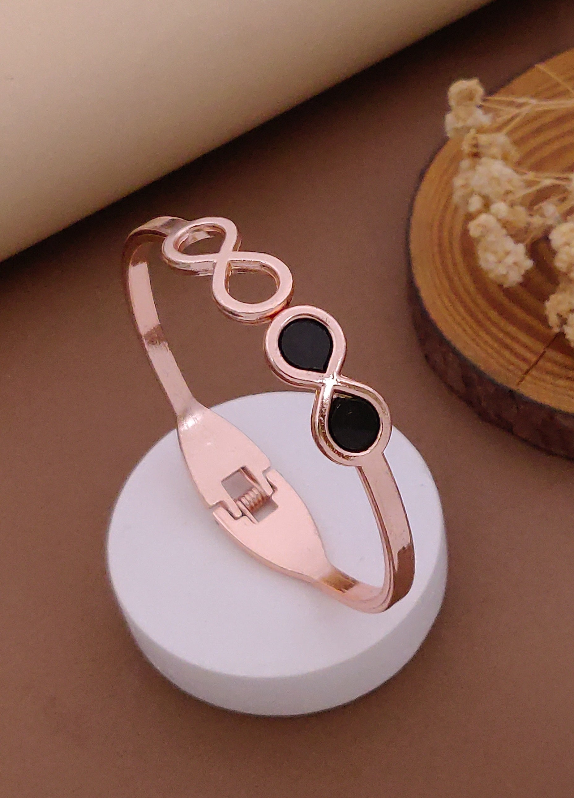 Modern Rose Gold Free Size Fashion Bracelet (BG25 RG)