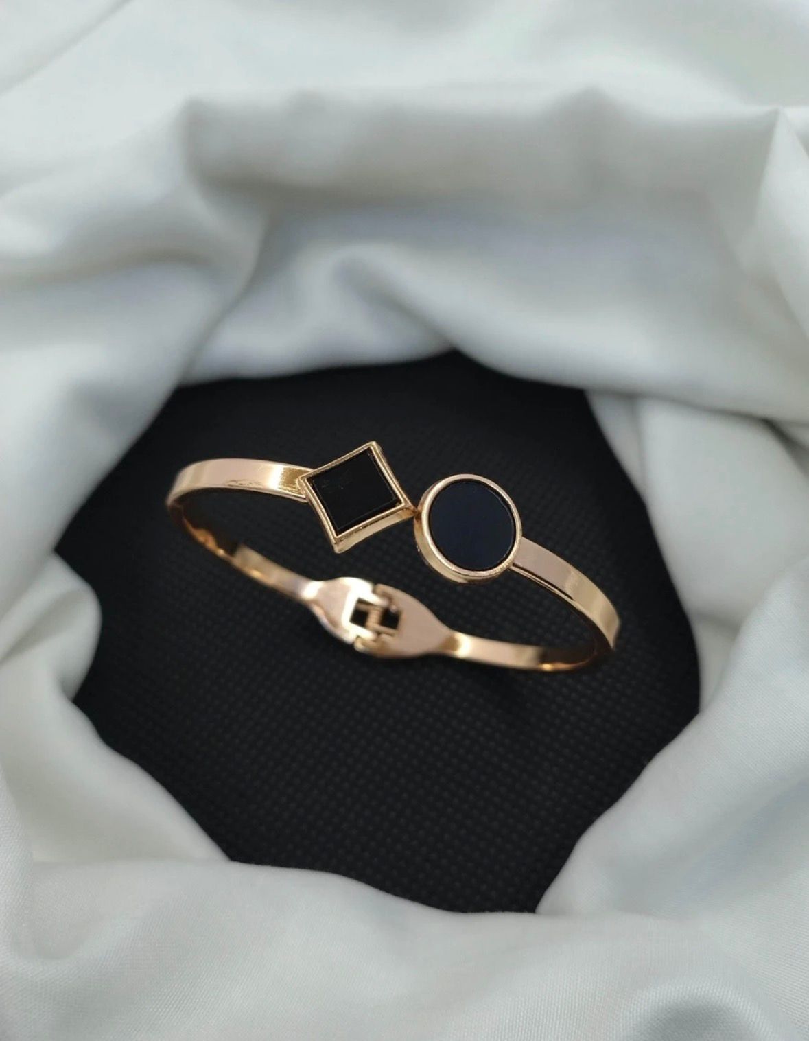 Modern Rose Gold Free Size Fashion Bracelet (BG14 RG)
