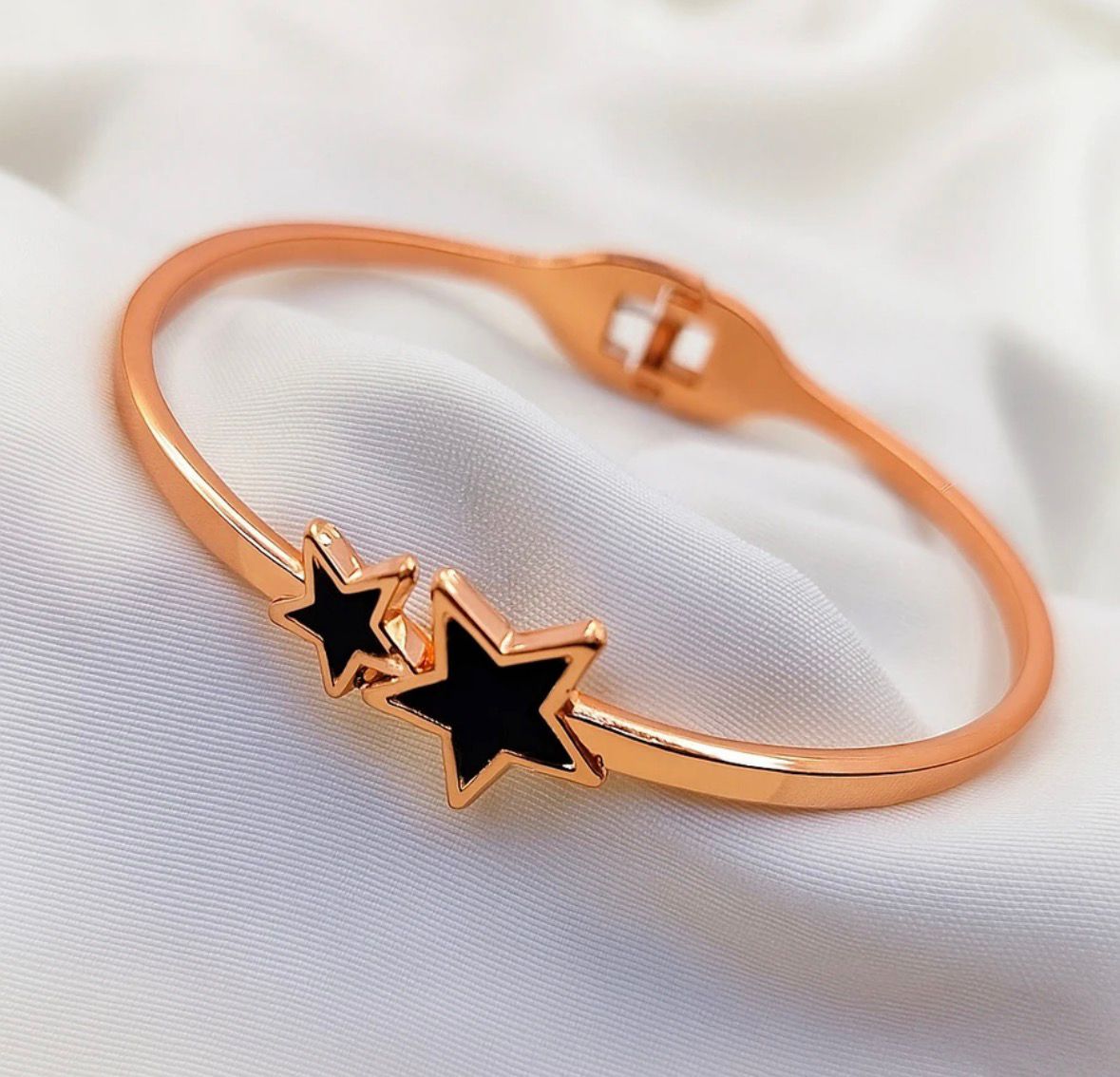 Modern Rose Gold Free Size Fashion Bracelet (BG17 RG)