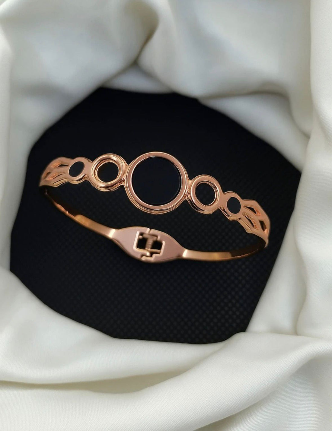 Modern Rose Gold Free Size Fashion Bracelet (BG15 RG)