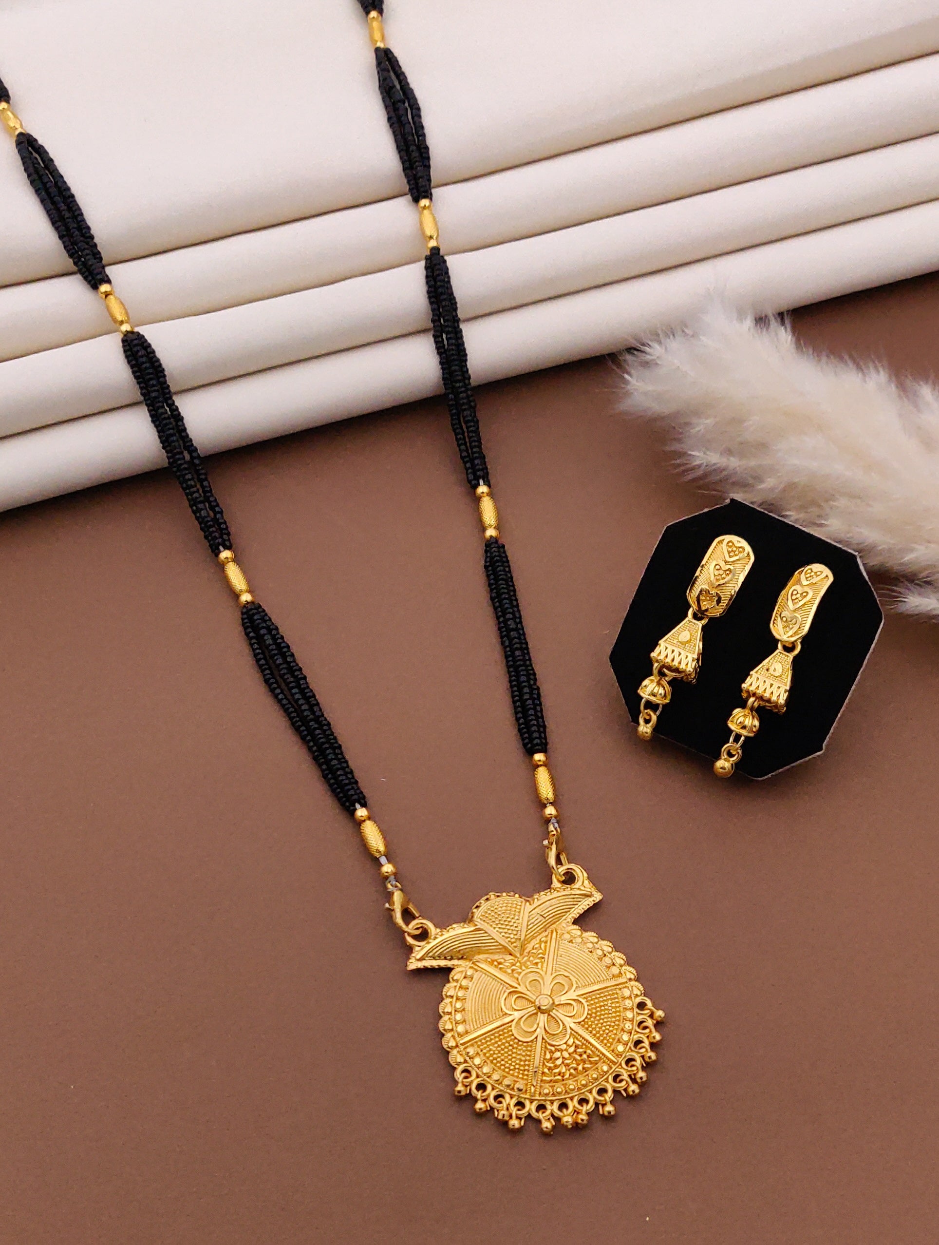 Classic Traditional Mangalsutra Set with Floral Pendant(X10-CCD-JK1)