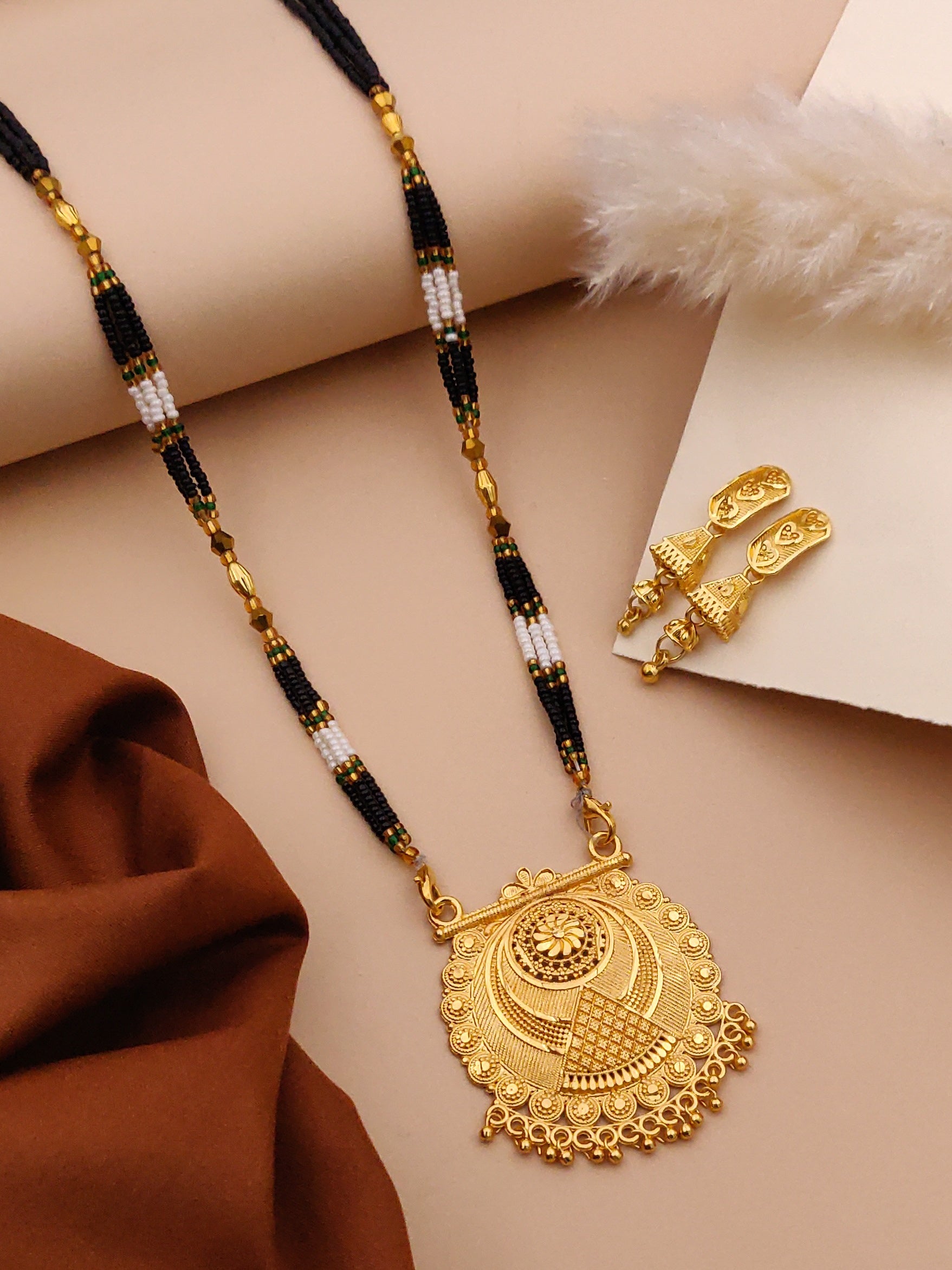 Classic Traditional Mangalsutra Set with Floral Pendant(X16-WCD-JK1)