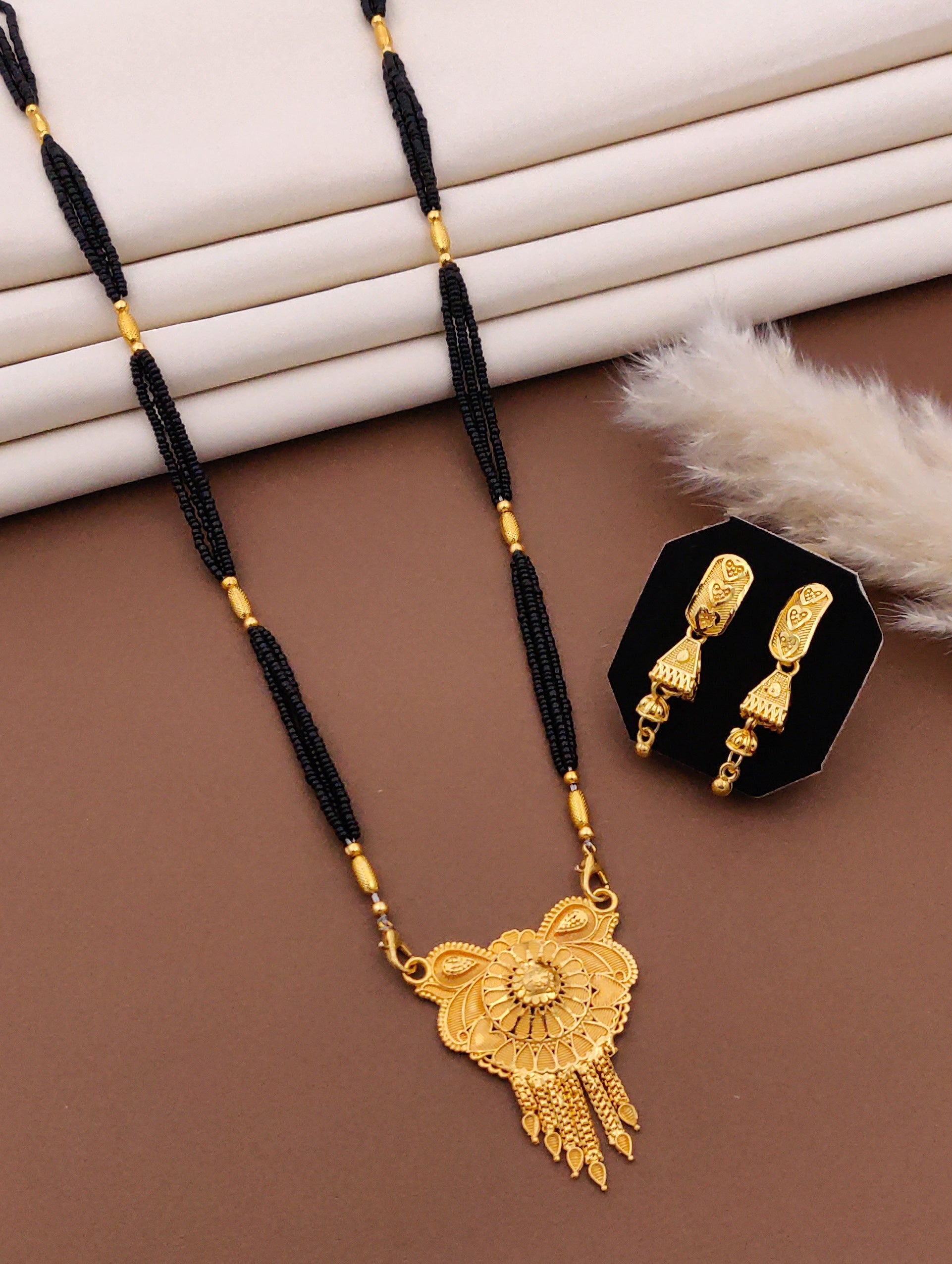 Classic Traditional Mangalsutra Set with Floral Pendant(X24-CCD-JK1)