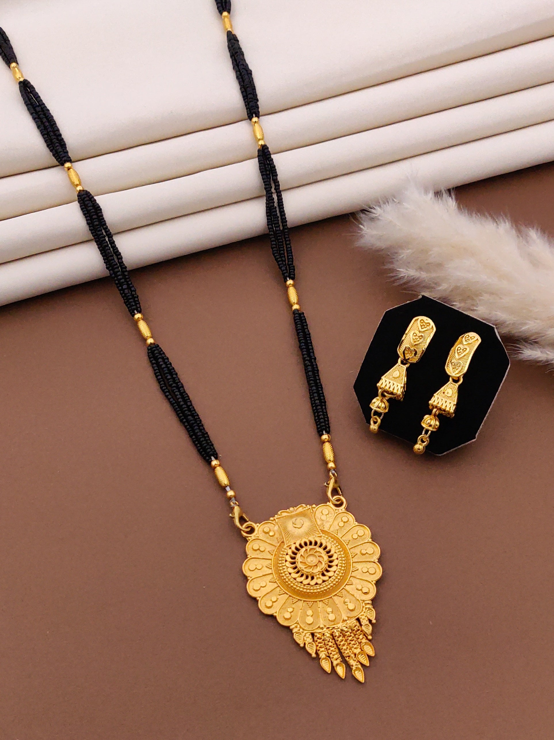 Classic Traditional Mangalsutra Set with Floral Pendant(X27-CCD-JK1)