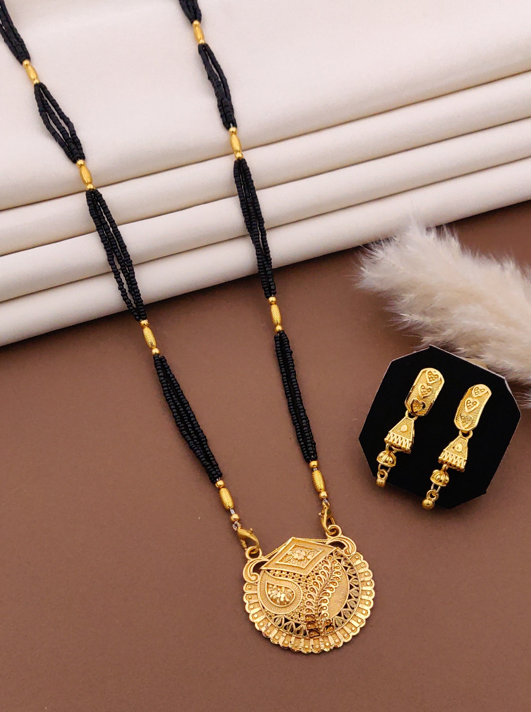 Classic Traditional Mangalsutra Set with Floral Pendant(X31-CCD-JK1)