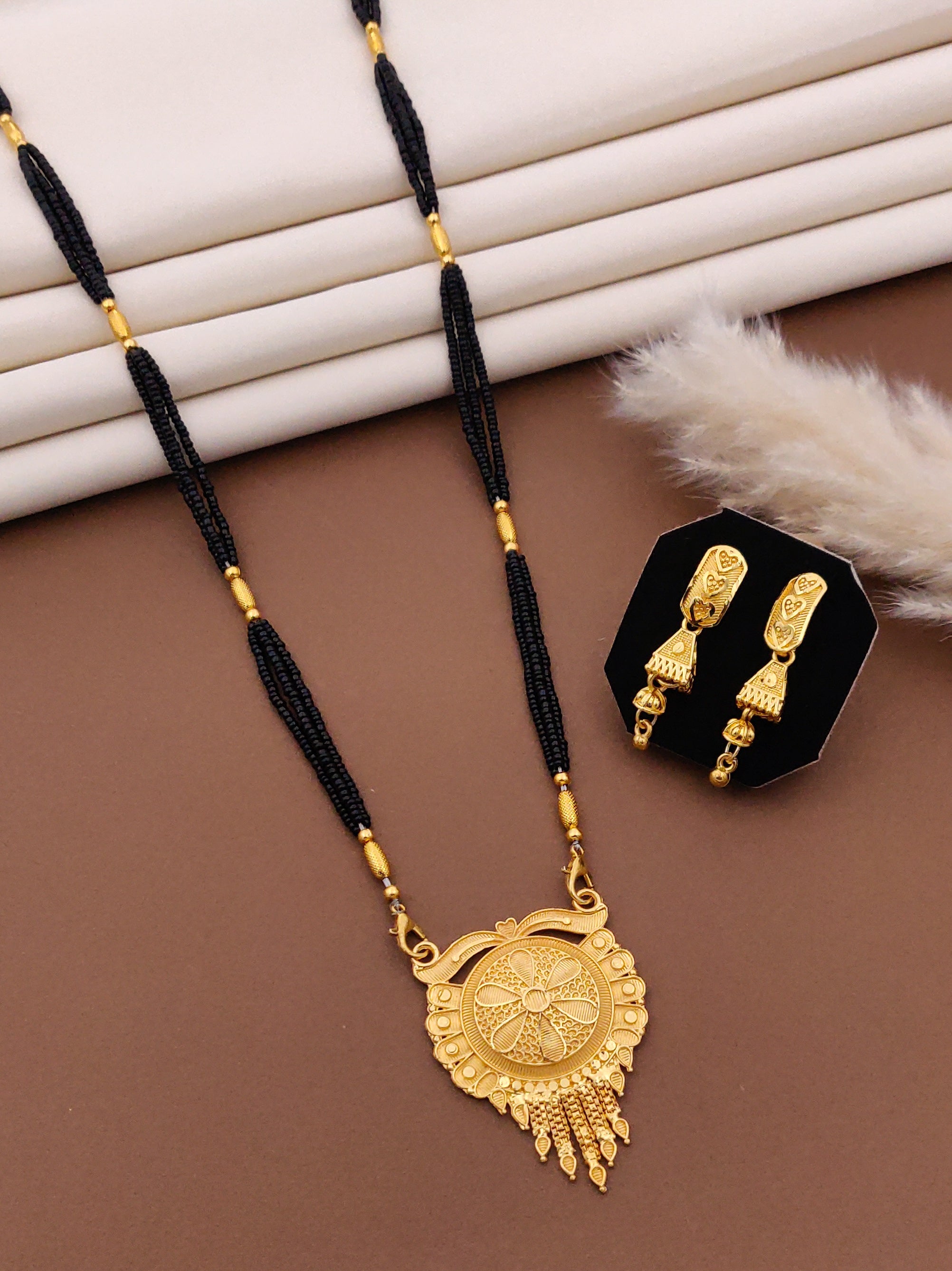 Classic Traditional Mangalsutra Set with Floral Pendant(X35-CCD-JK1)