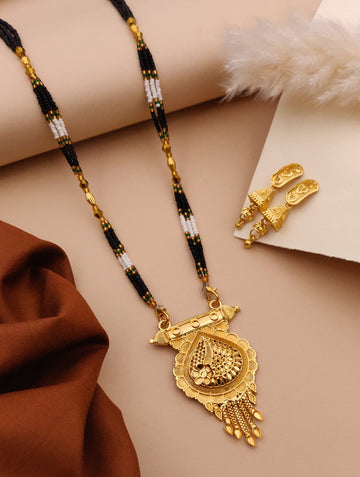 Classic Traditional Mangalsutra Set with Floral Pendant(X39-WCD-JK1)