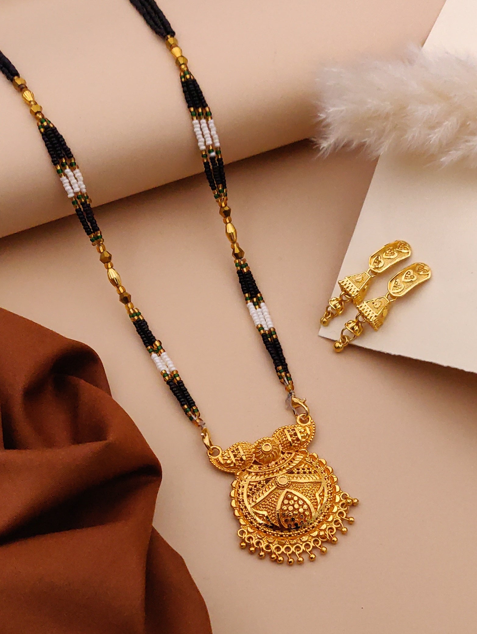Classic Traditional Mangalsutra Set with Floral Pendant(X4-WCD-JK1)