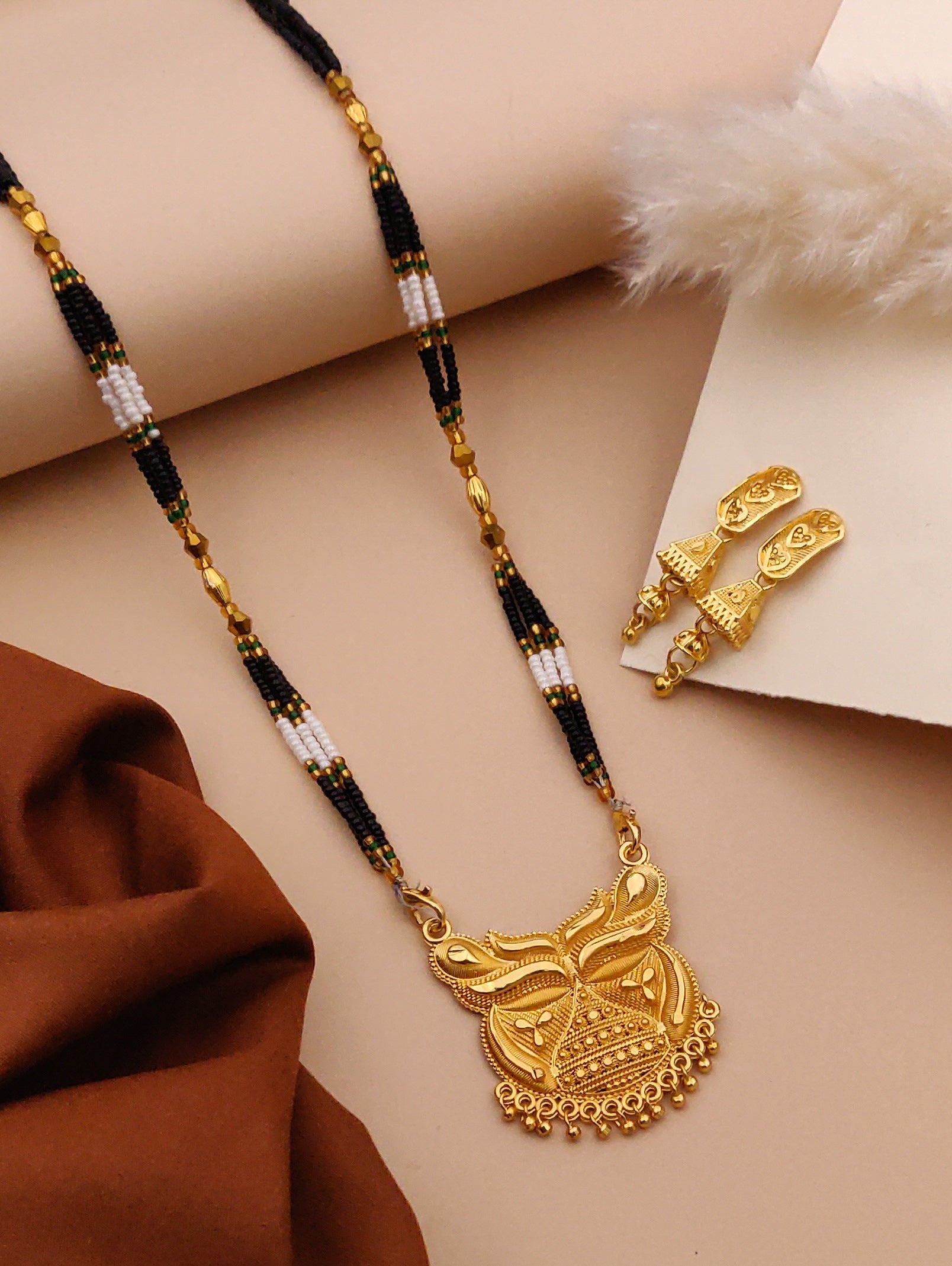 Classic Traditional Mangalsutra Set with Floral Pendant(X48-WCD-JK1)