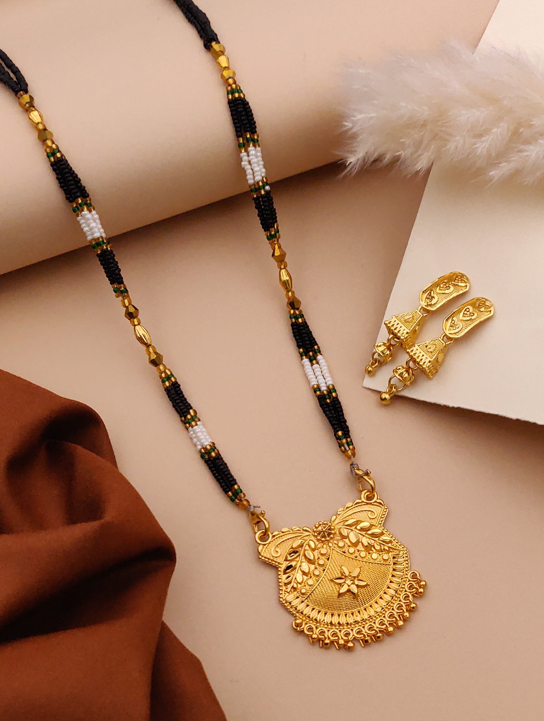 Classic Traditional Mangalsutra Set with Floral Pendant(X49-WCD-JK1)