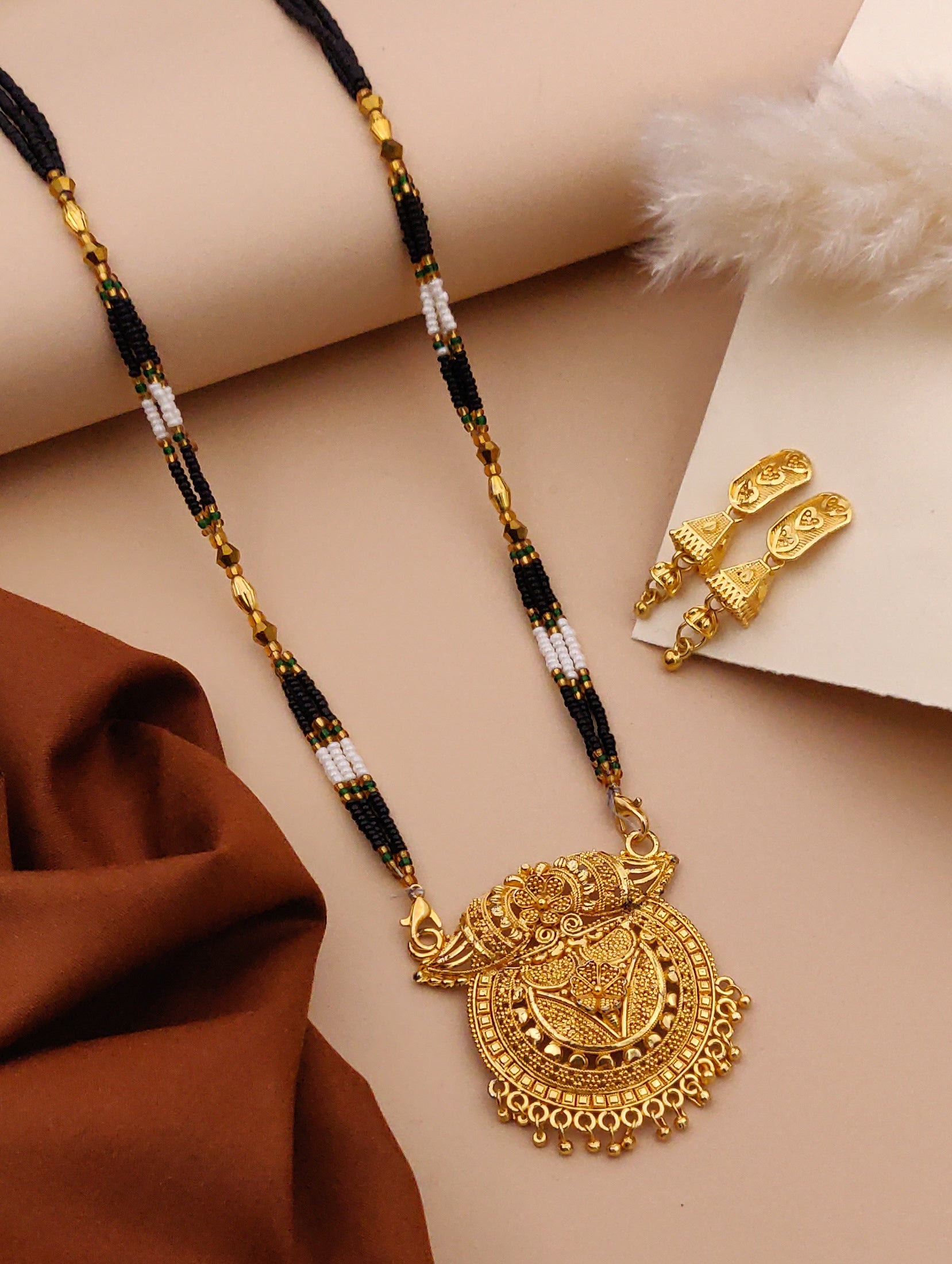 Classic Traditional Mangalsutra Set with Floral Pendant(X64-WCD-JK1)