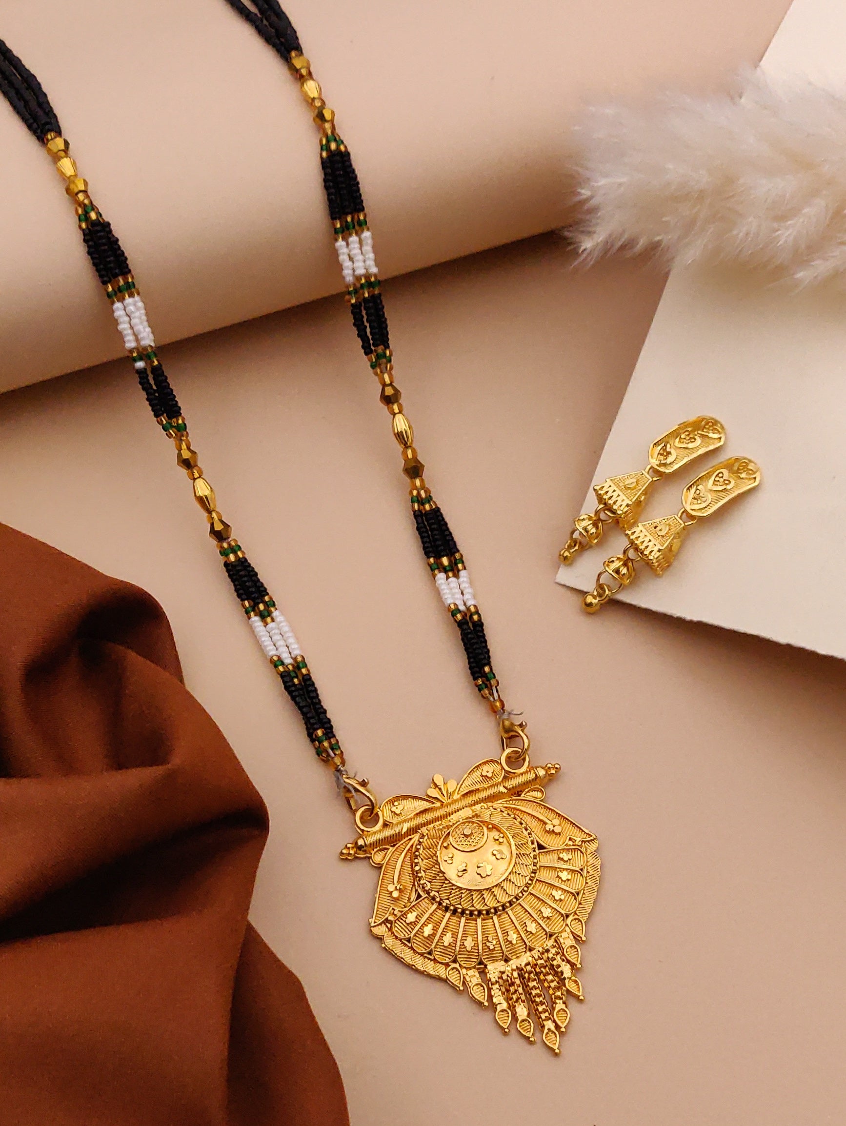Classic Traditional Mangalsutra Set with Floral Pendant(X67-WCD-JK1)