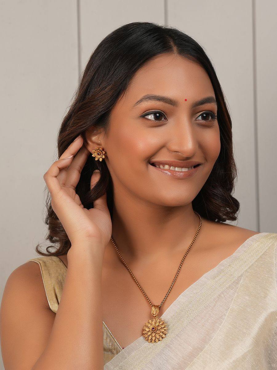 Ethnic Gold Plated Designer Pendant Necklace Set (AA4)