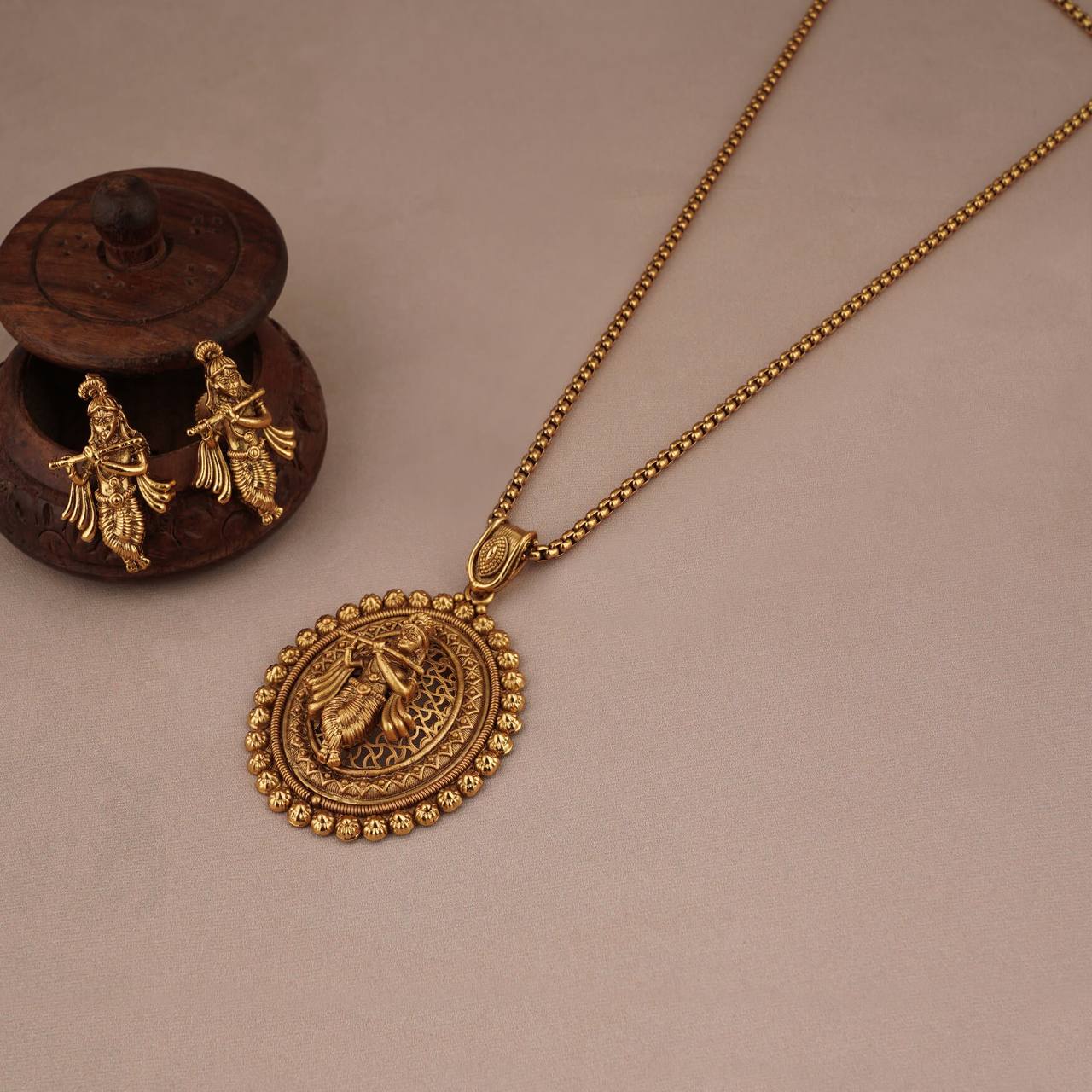 Ethnic Gold Plated Designer Pendant Necklace Set (AA6)