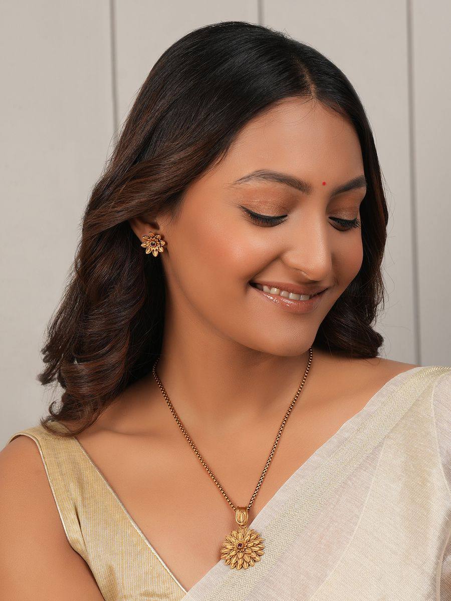 Ethnic Gold Plated Designer Pendant Necklace Set (AA4)