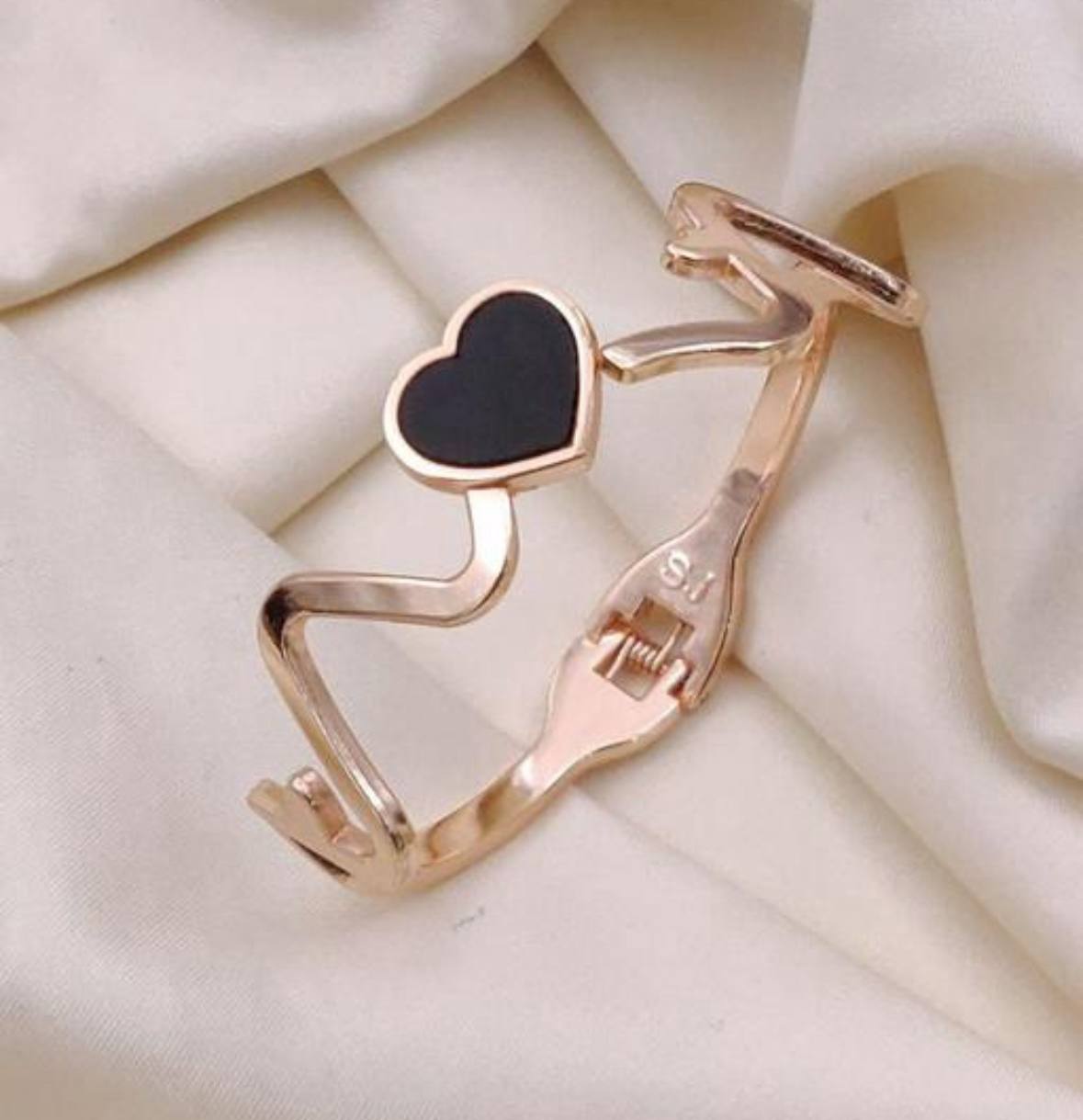 Modern Rose Gold Free Size Fashion Bracelet (BG6 RG)