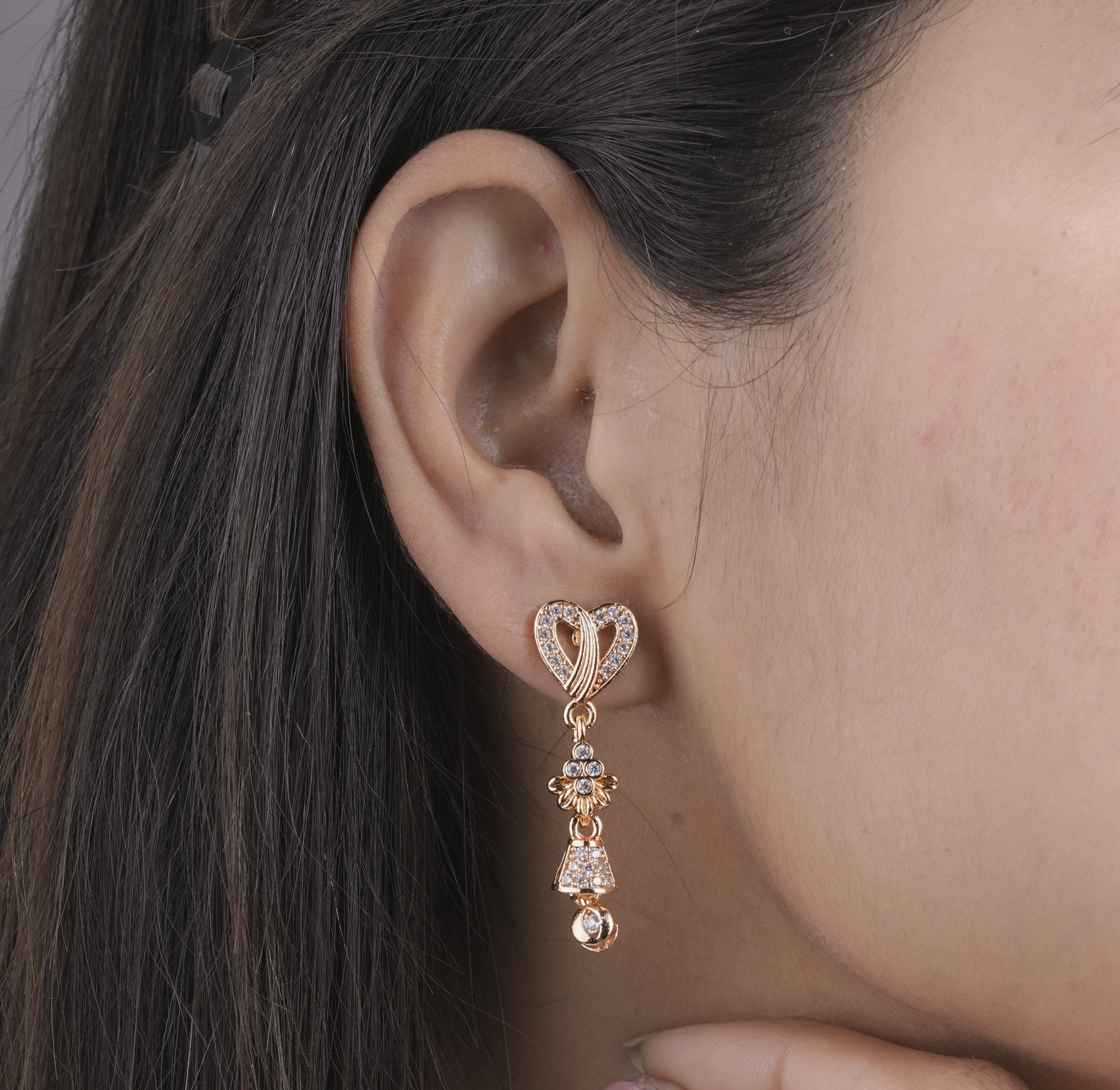 Gold Plated Floral Crystal Drop Earrings ( ERG 2)