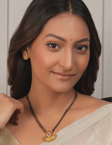 Ethnic Gold Plated Designer Pendant Necklace Set (AA19)