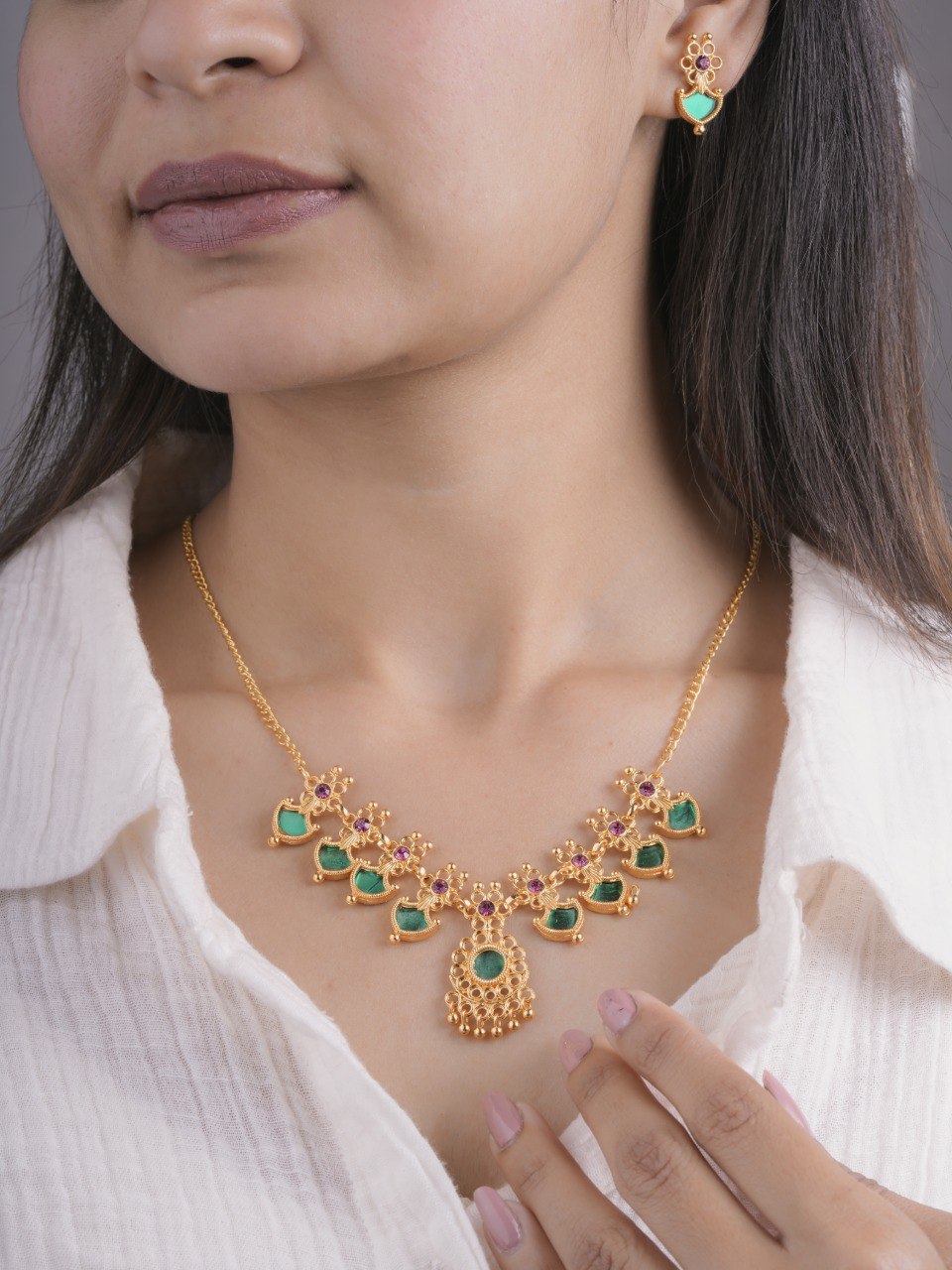Premium Necklace Set with Earrings (D2-green)