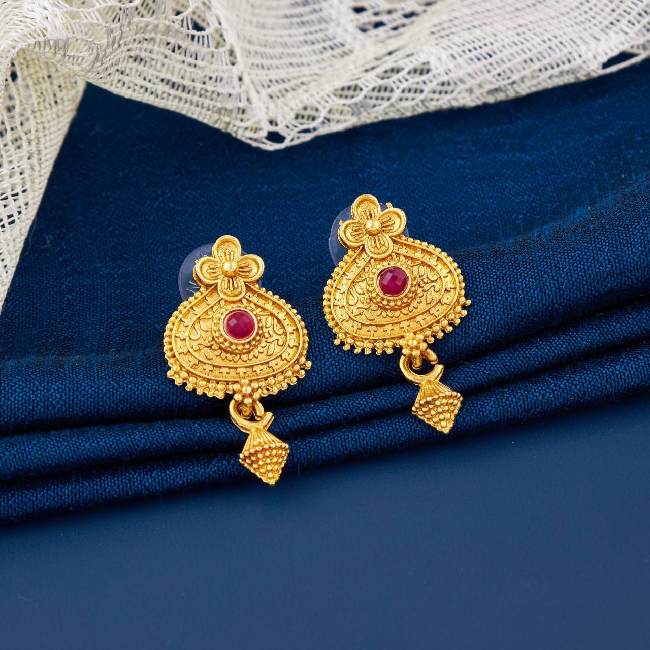Traditional Gold Plated Designer Stud Earrings for Women (K43)
